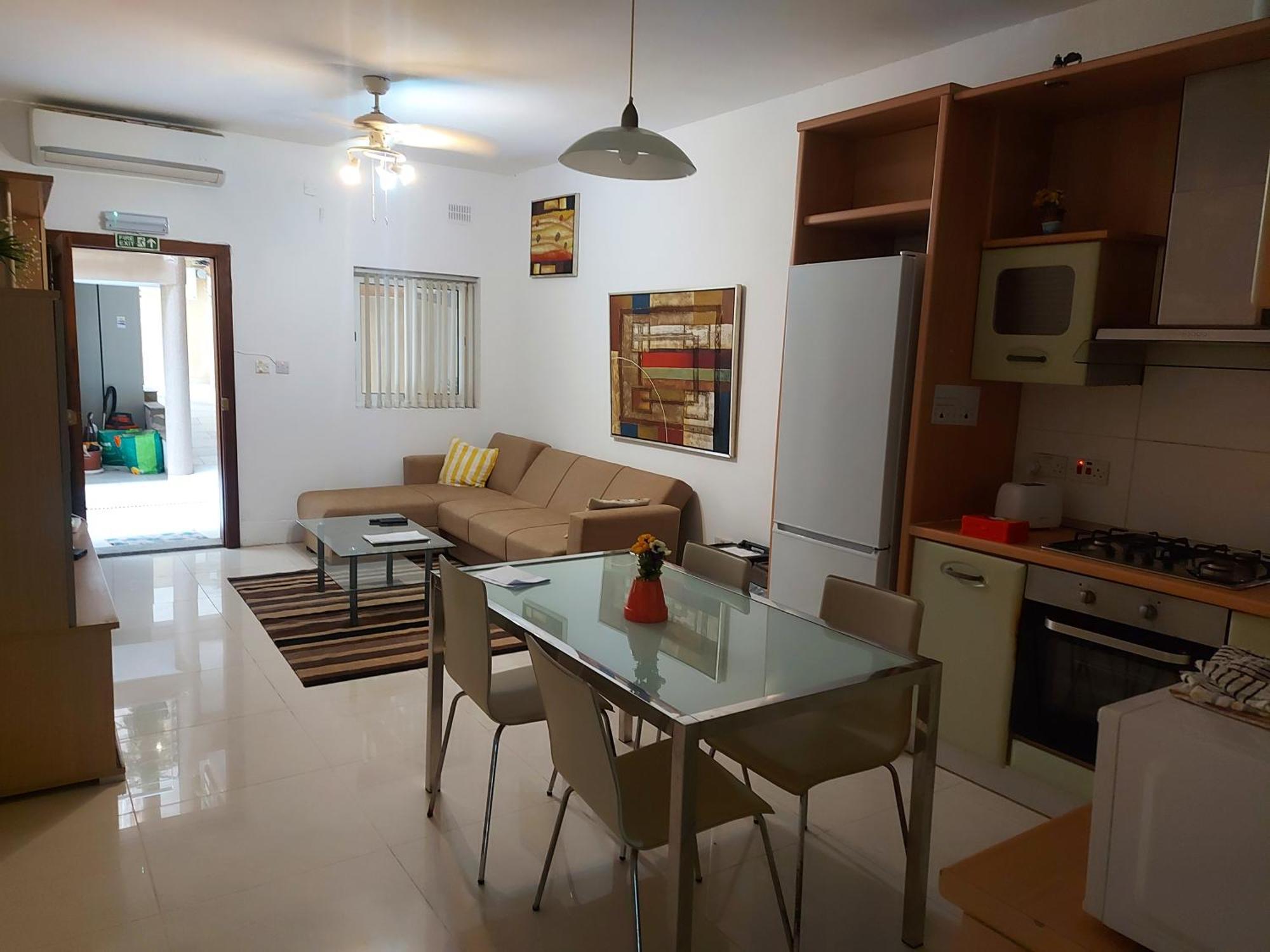Swieqi Apartment سانت جوليان المظهر الخارجي الصورة